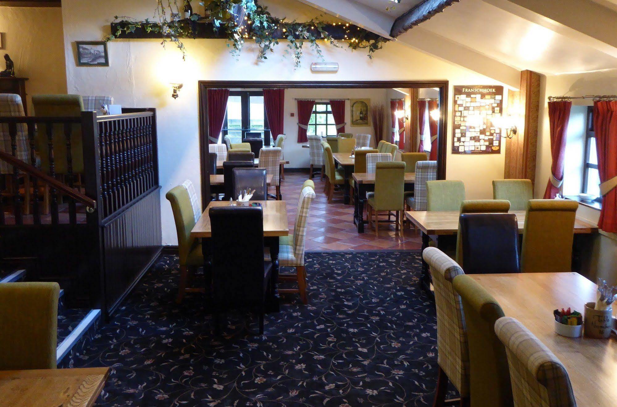 The Old Ginn House Inn Great Clifton Exteriör bild